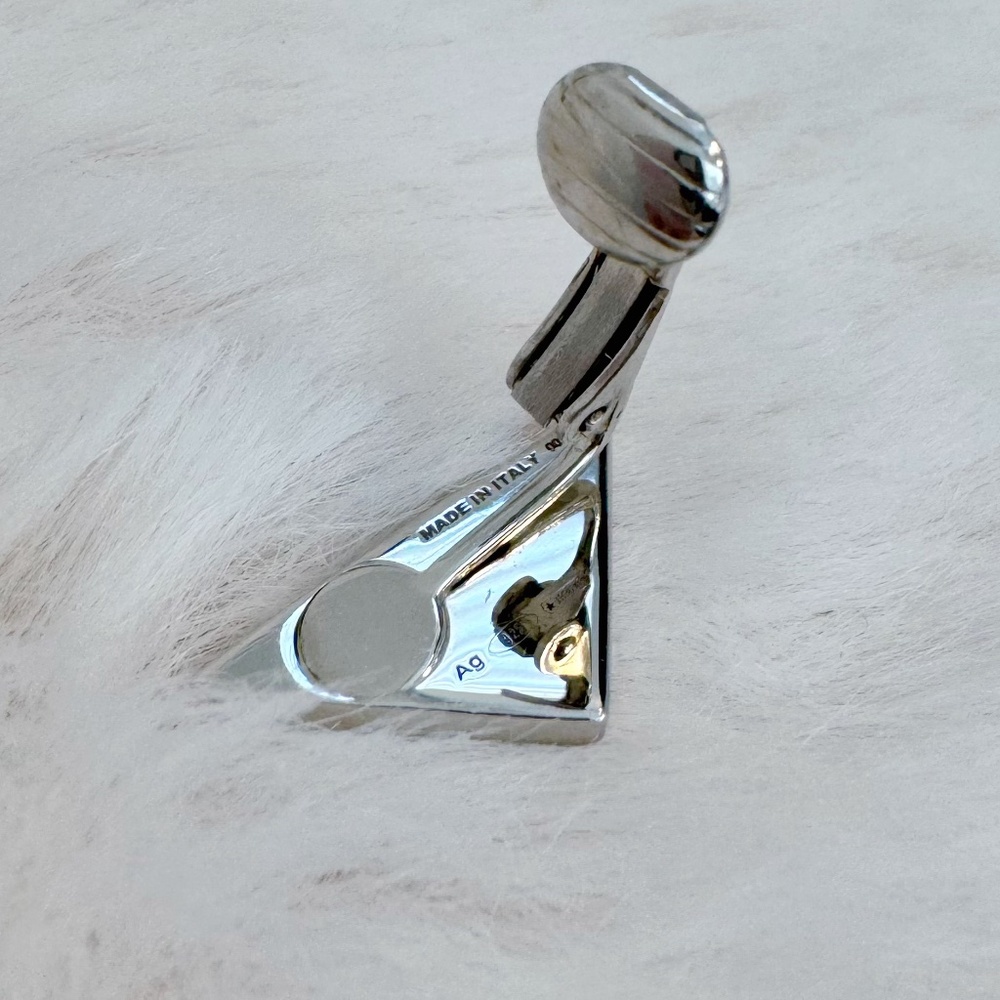 Prada Single Clip-On Earring - Picture 4 of 7